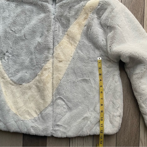 Nike Puffer Jacket - blue and Cream - Picture 5 of 6